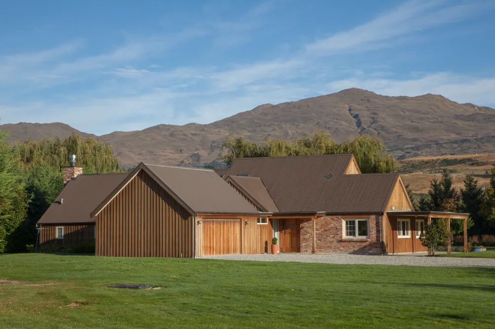 Two Homes on 7.5 Acres of Prime Dalefield