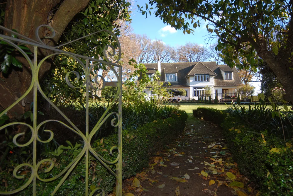 Longworth - Charming 1930s Home