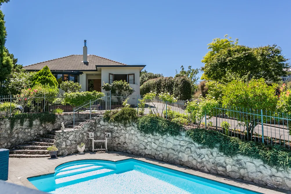 Fabulous Family Living In Franklin Terrace