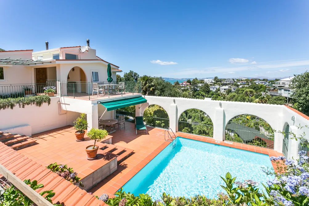 Exceptional Buying On Napier Hill