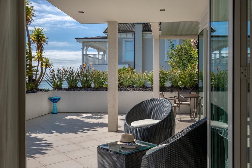 Ultimate in Waterfront Luxury