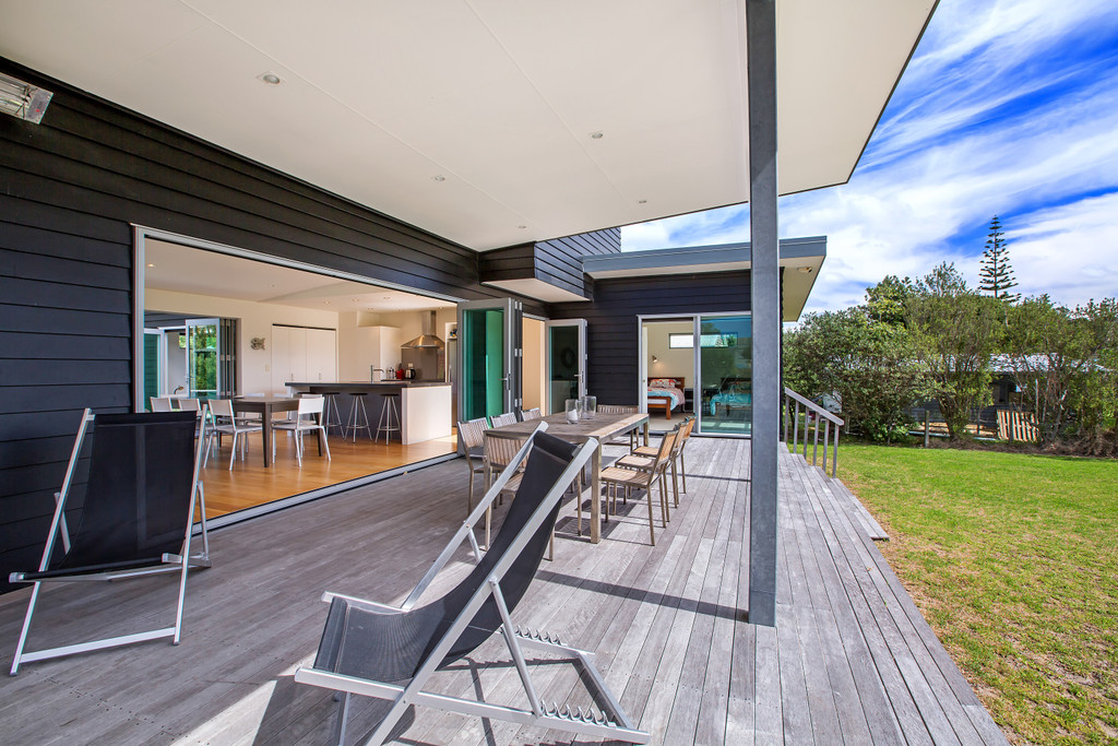 Matapouri Beach House
