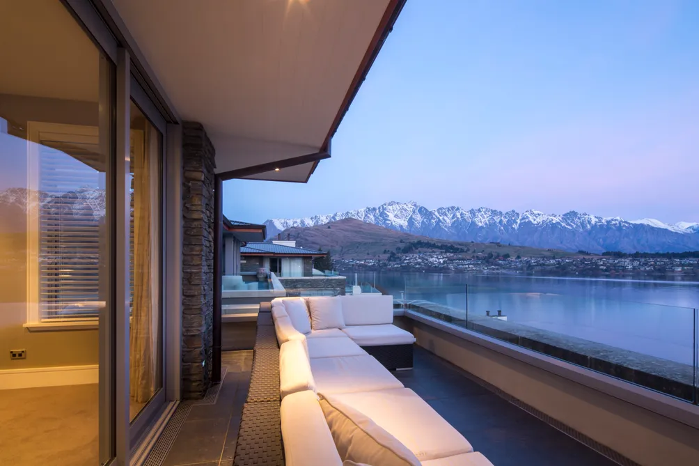 Stylish Central Queenstown Residence