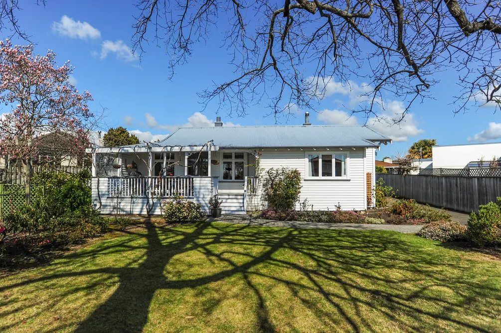 Quality Bungalow - Prime Location