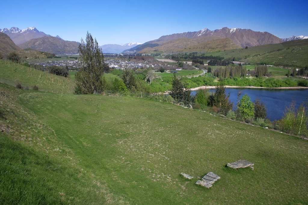 Spectacular Lake Hayes Views