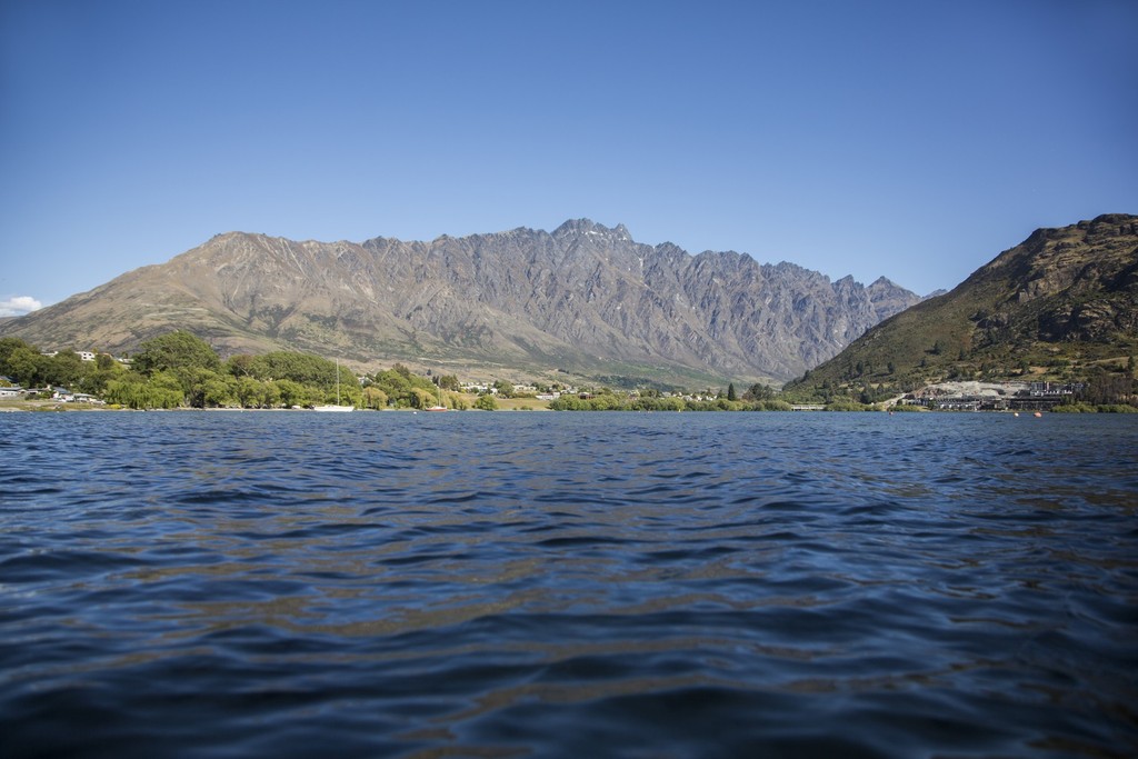 Frankton Beach - Lake Front