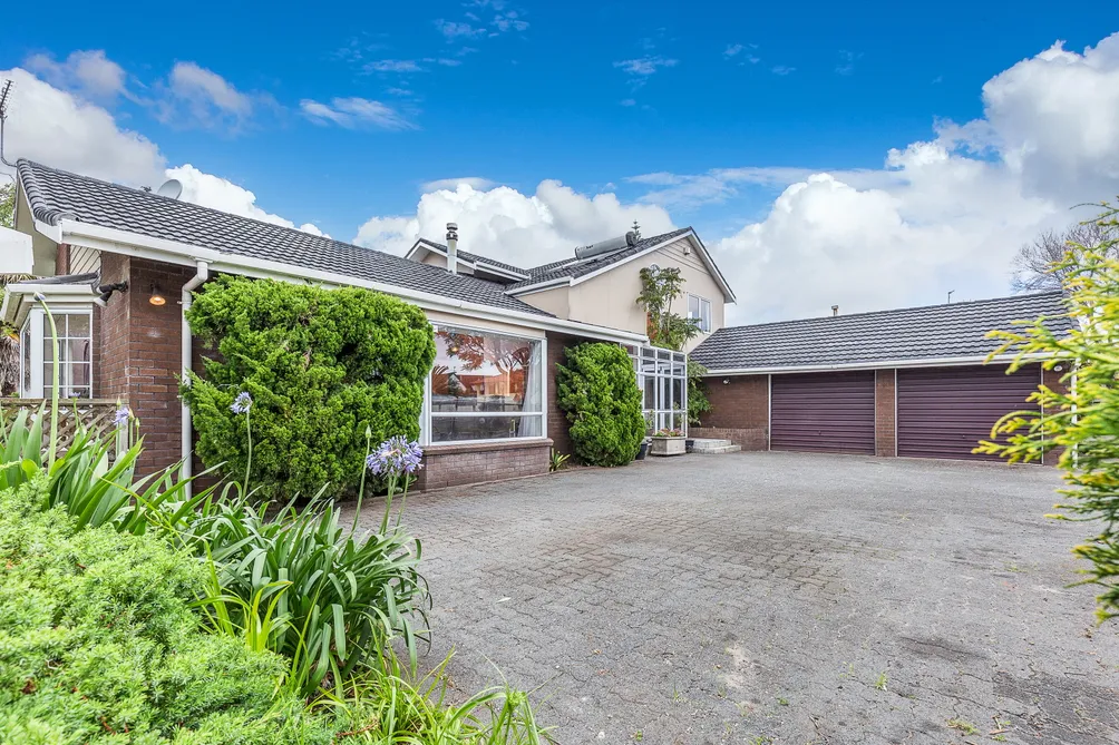 Seaview house plus two Titles in Peninsula