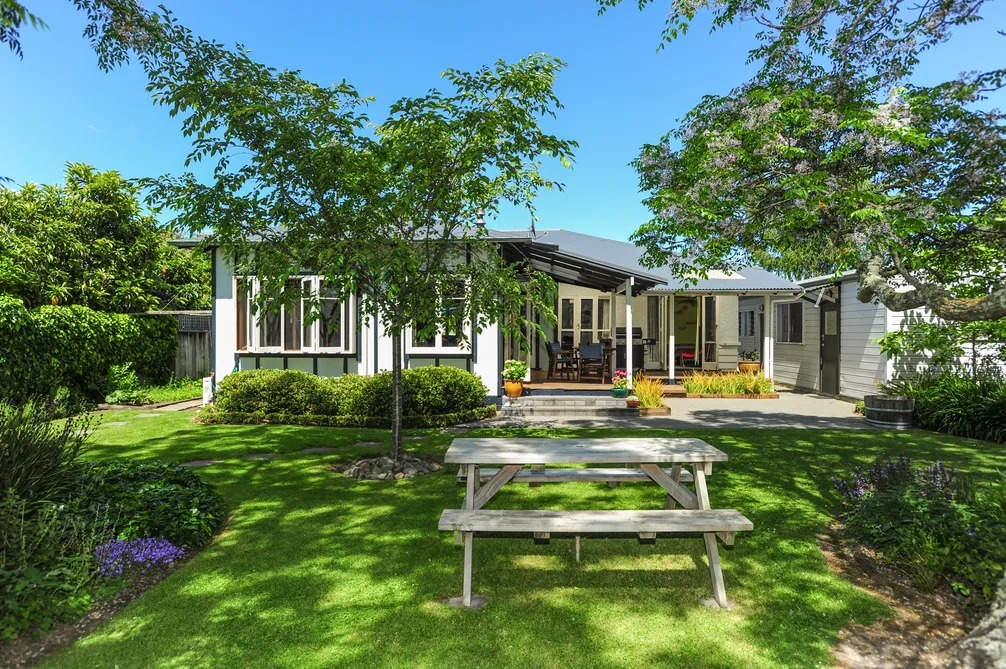 Superb Family Living - Big Opportunity