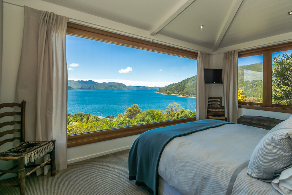 Spectacular Views - Outstanding Home