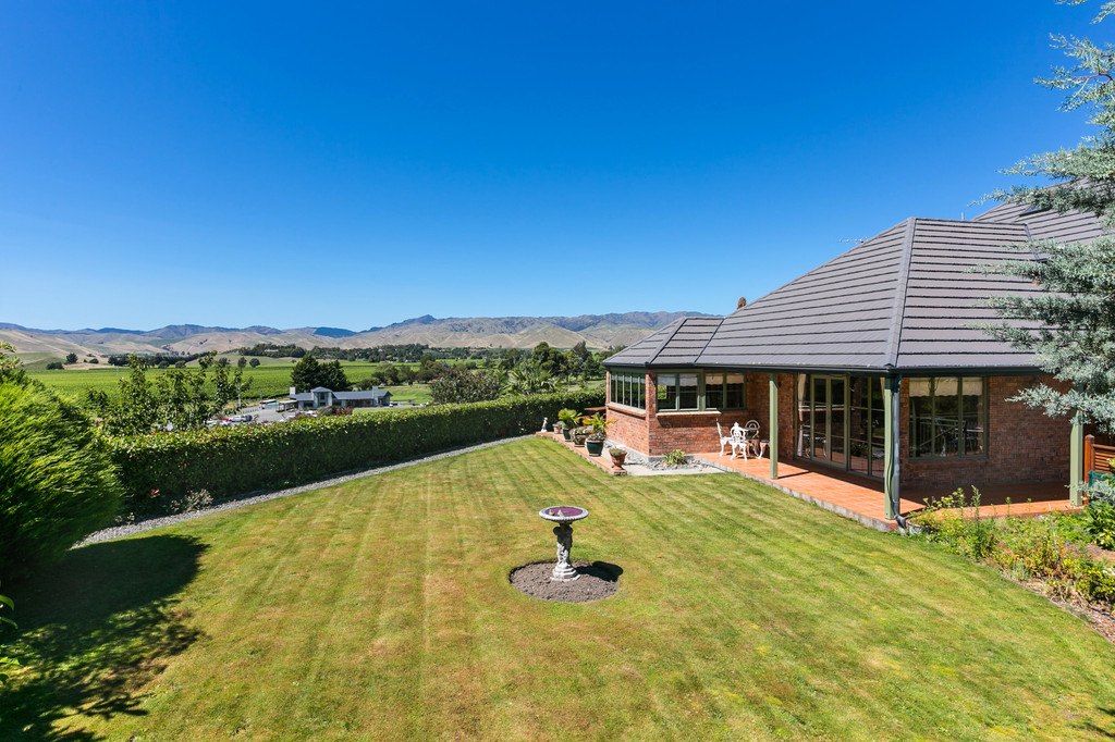 Views Beside The Golf Course