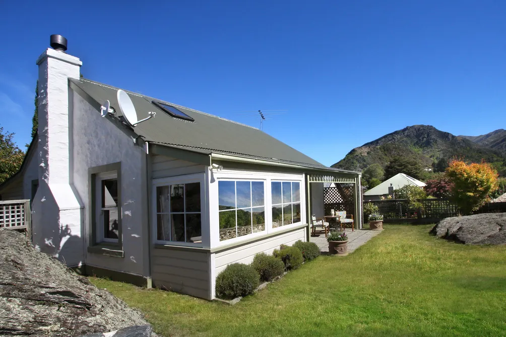 Enchanting Arrowtown Cottage