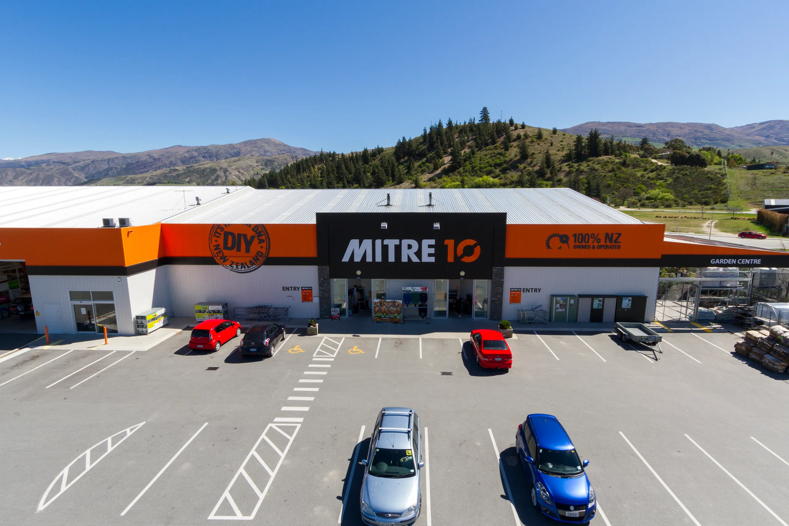 Mitre 10, 16 Elspeth Street, Cromwell, Central Otago