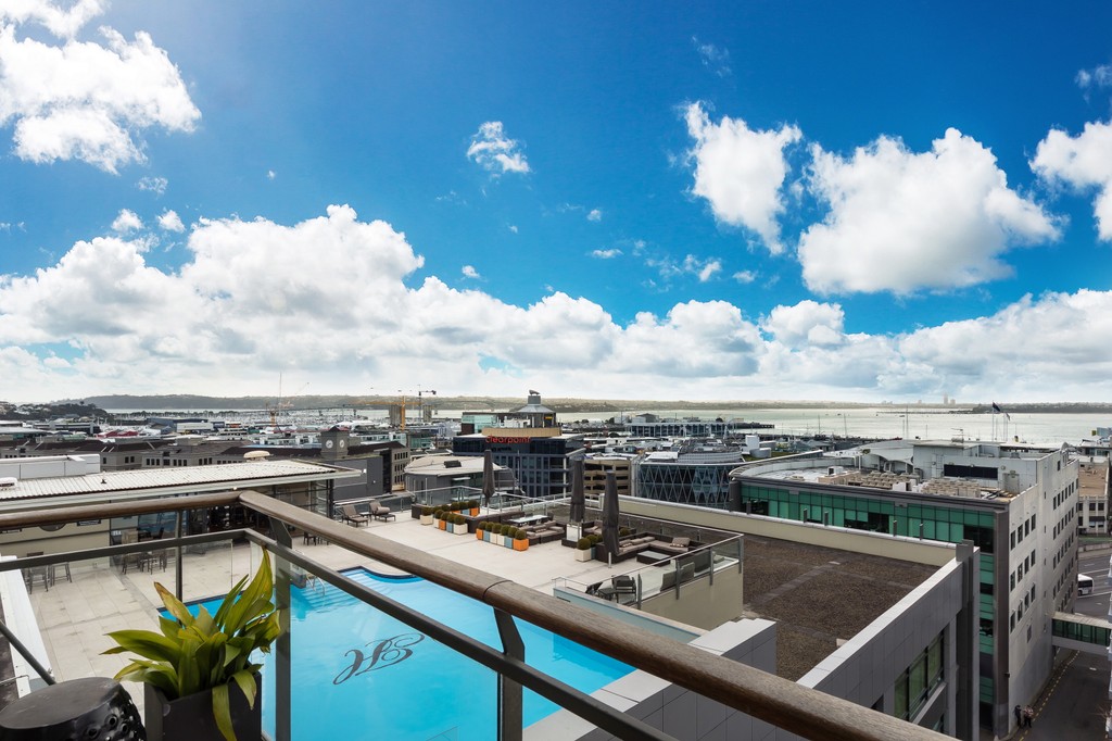 Sub - Penthouse with Water Views