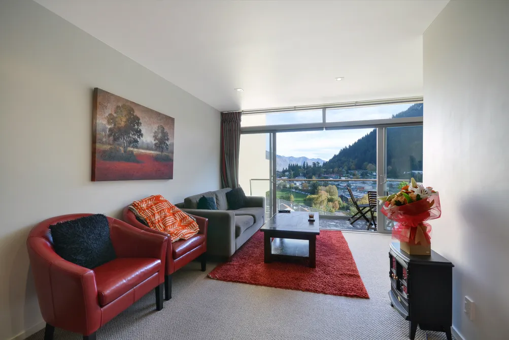 ZQN Apartments - 5/103 Hallenstein Street
