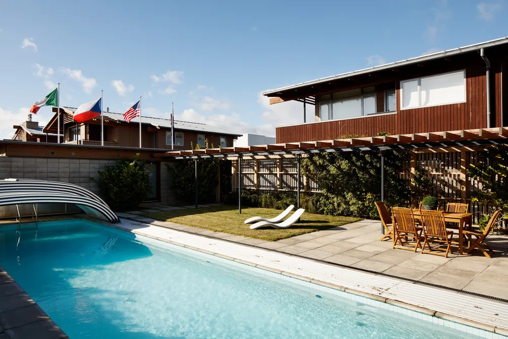 A Seatoun Oasis