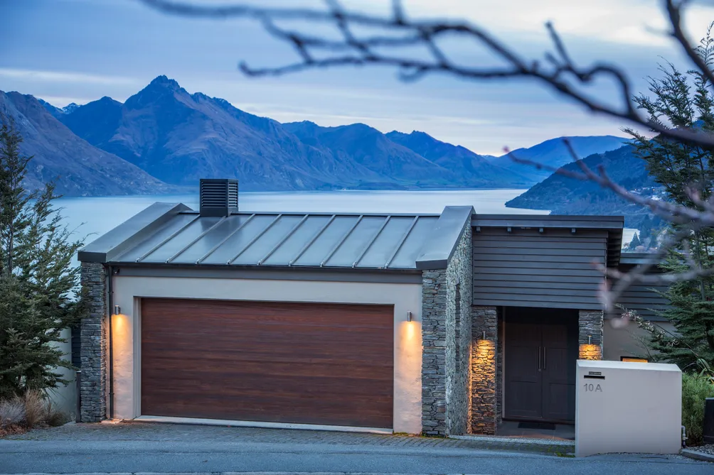 10A Belfast Terrace, Queenstown Hill, Queenstown NZ Sotheby’s Realty