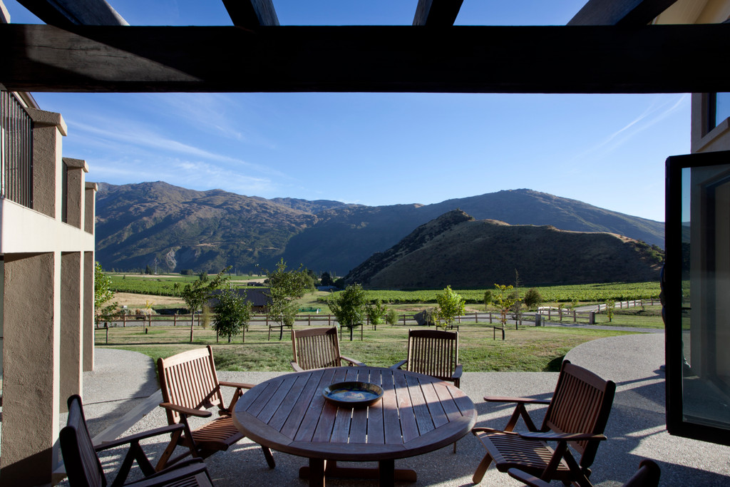 Ultimate Lifestyle Residence with Income