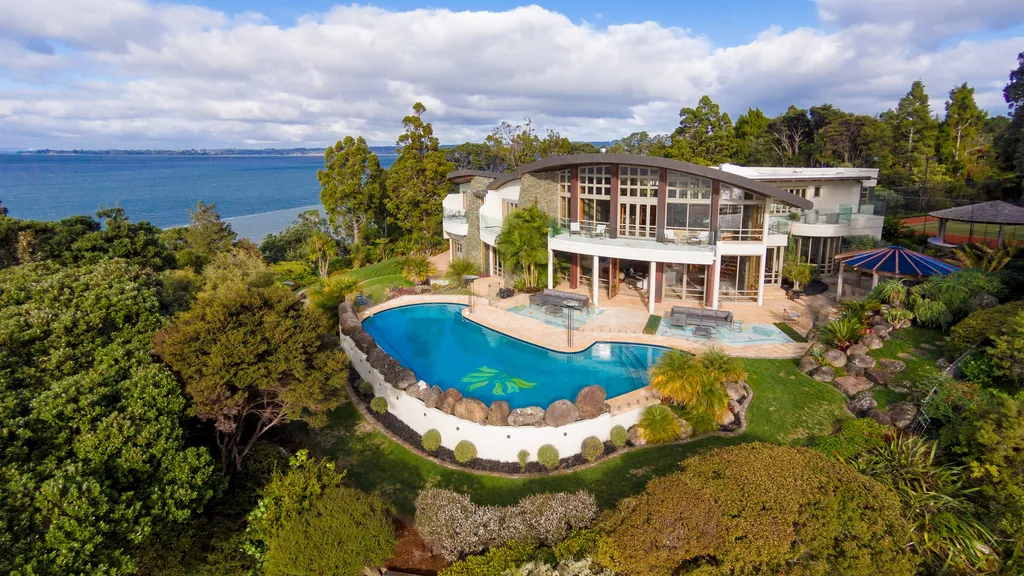 Grand Luxury Waterfront Estate