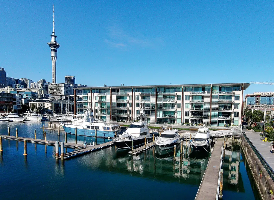 Large and Luxurious One Bedroom Lifestyle