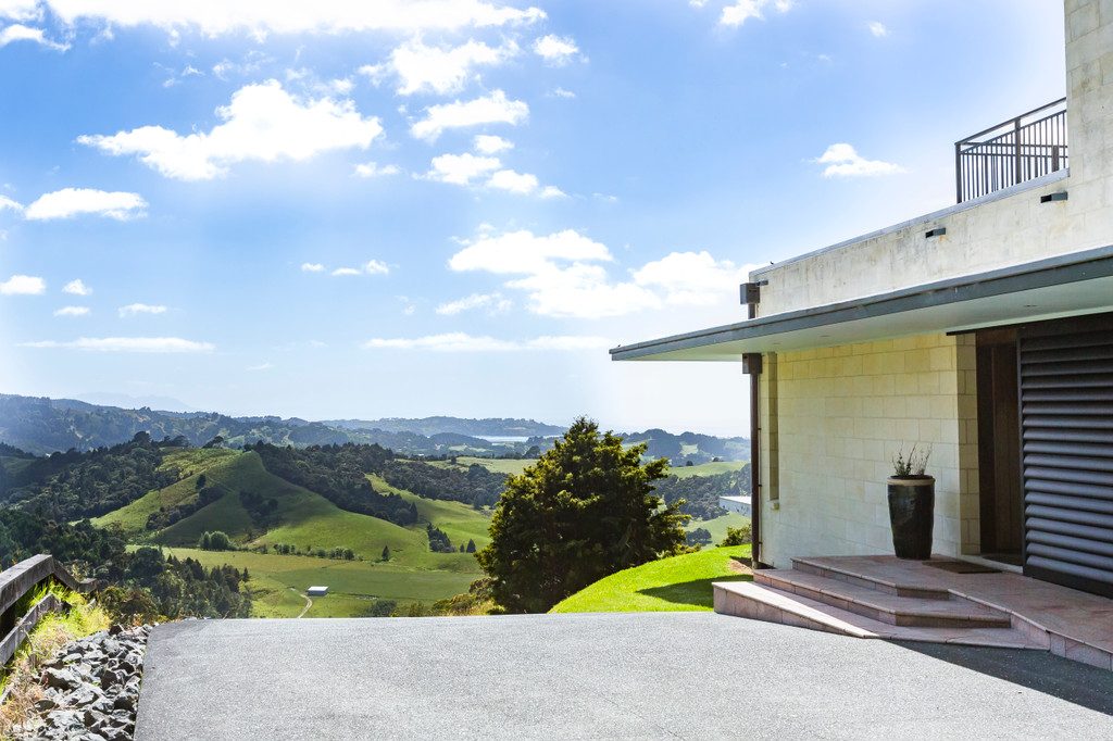HILLTOP RETREAT