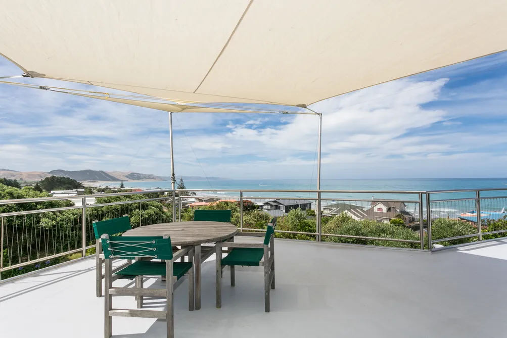 Simply. WOW. Views, Elevation, Contemporary Design