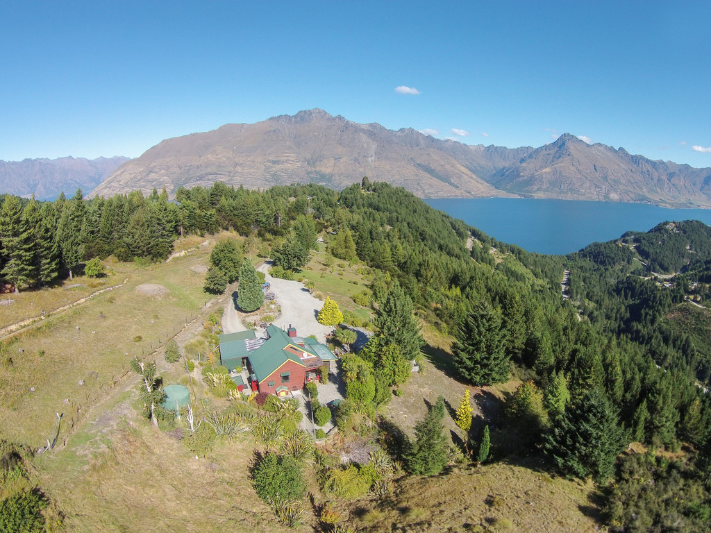 PICTURESQUE, PRIVATE AND PLENTY OF POTENTIAL