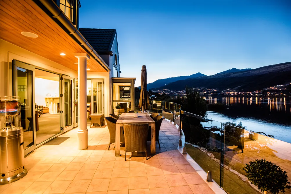 Waterfront Kelvin Heights