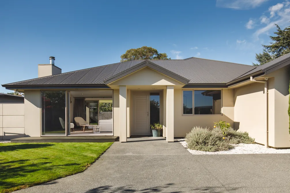 Chic in Springlands