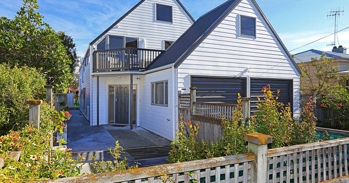 90 Charles Street, Westshore, Napier NZ Sotheby’s Realty HBHN10912