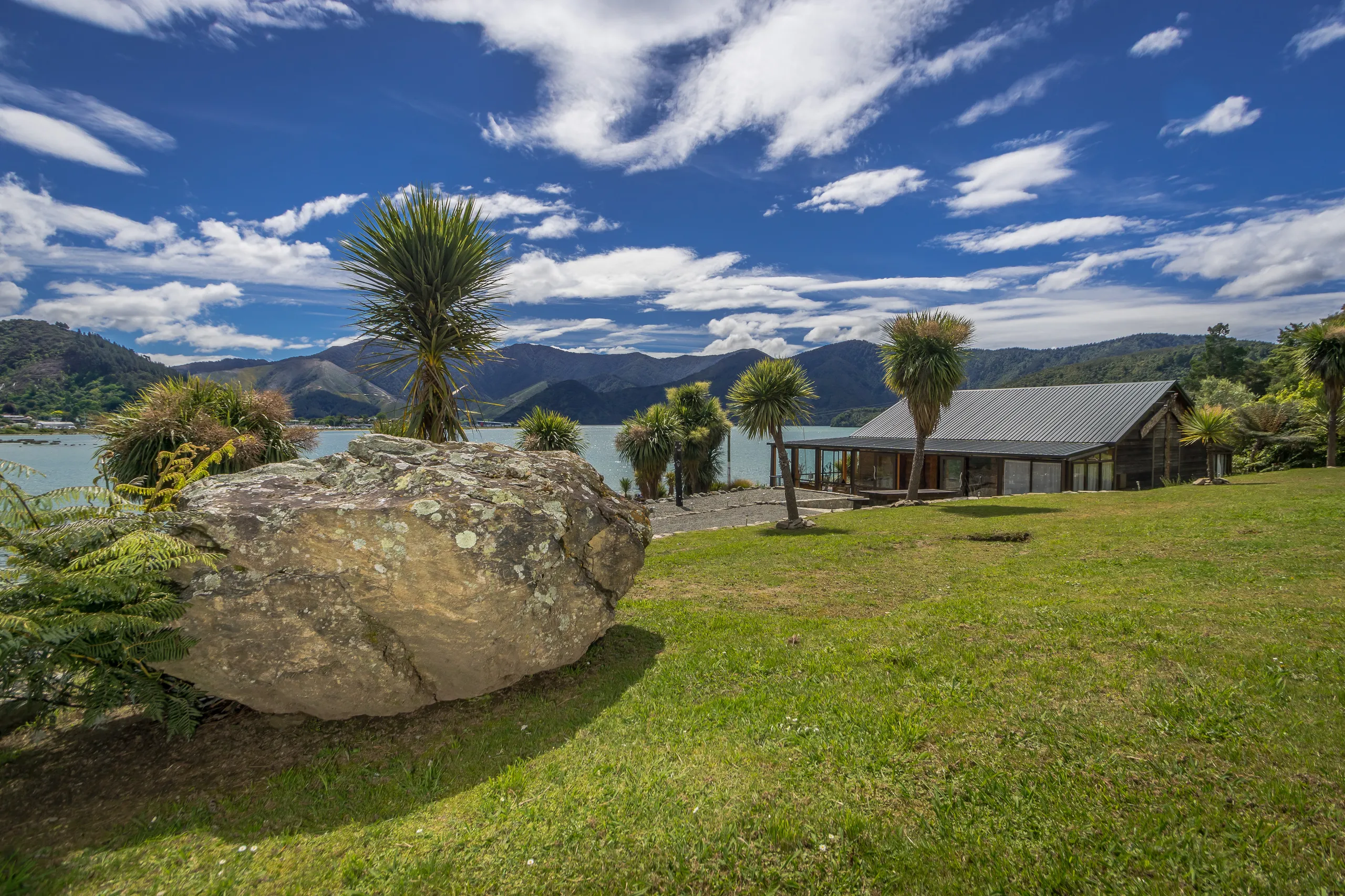 129 Queen Charlotte Drive, Havelock, Marlborough