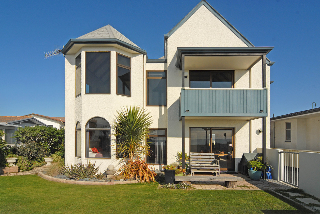Premium Beachside Living