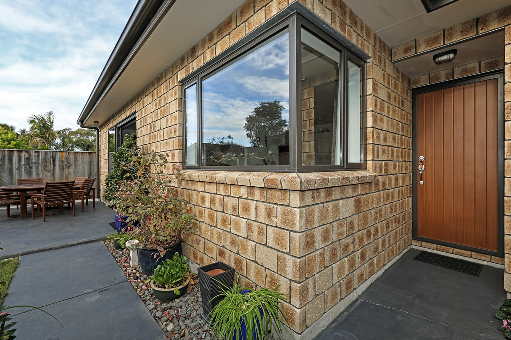 Light, Bright And Easy Care In Brick