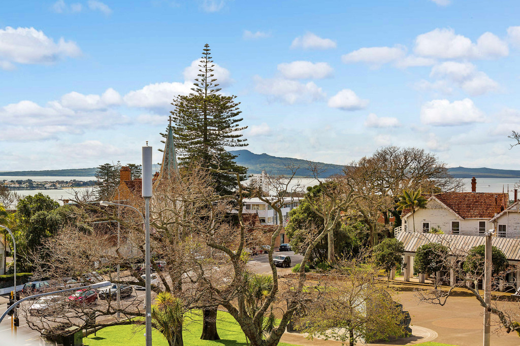 Pinnacle of Parnell