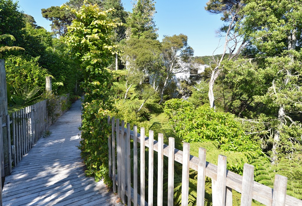 Family Home and Income- Overlooking Paihia Village