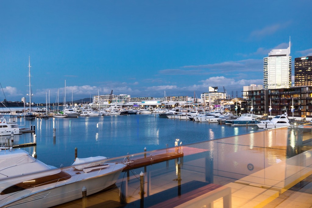 Live Waterfront 