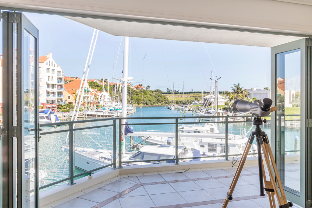 Premium Lifestyle Apartment with 18m Marina Berth