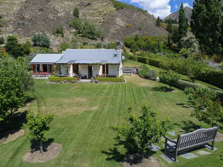 RYECROFT COTTAGE