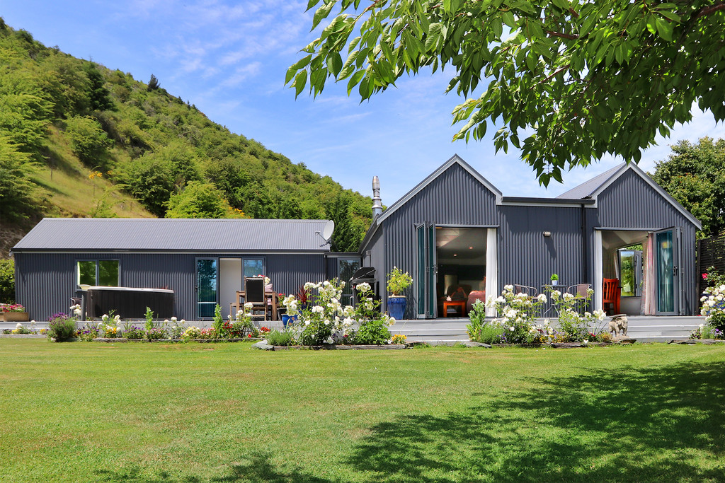 Want An Easy Rural Lifestyle?
