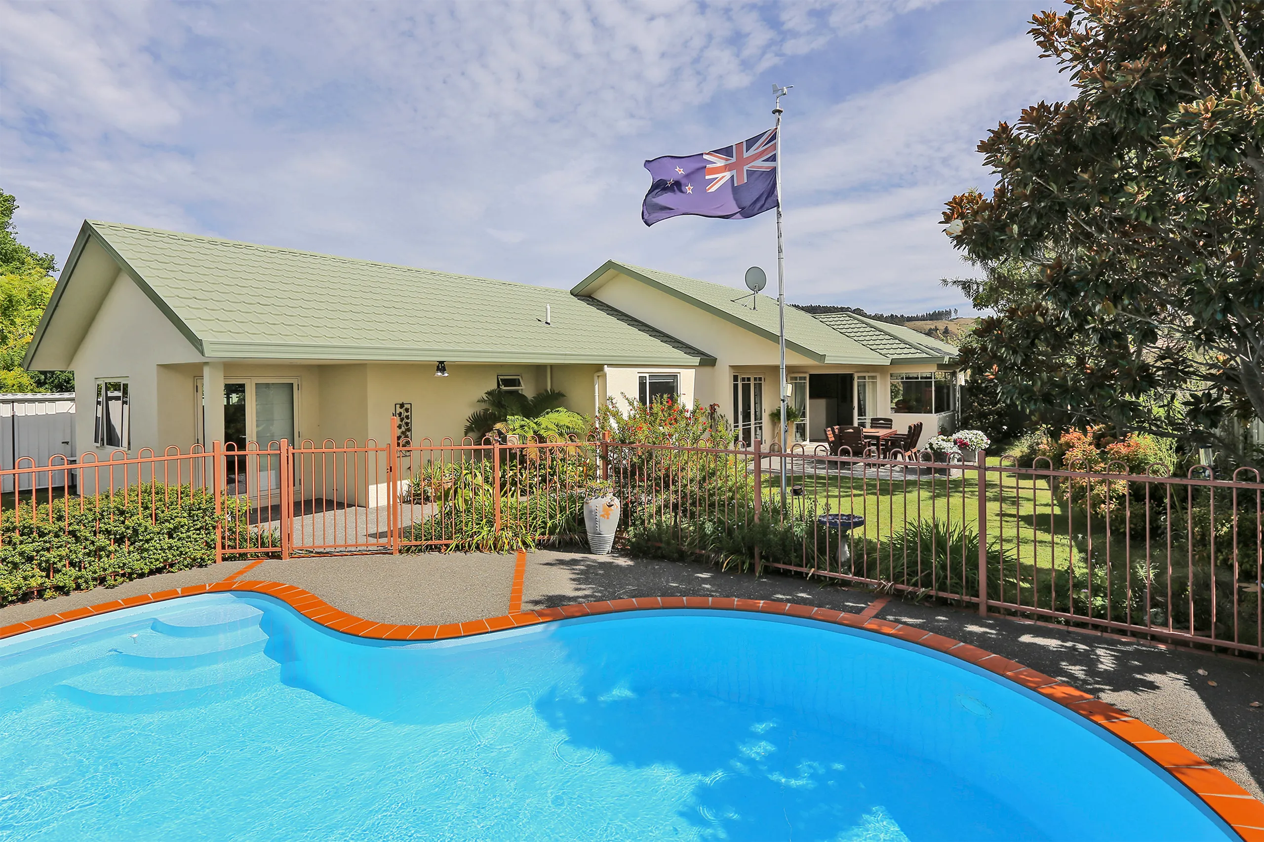 77 Kensington Drive, Taradale, Napier