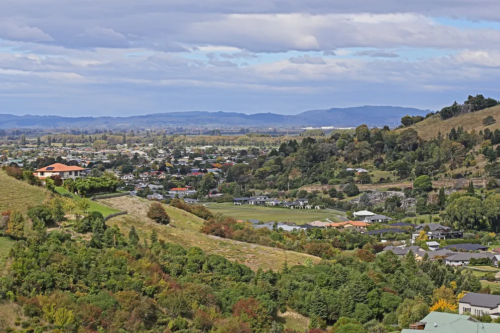 Commanding Views Over Taradale