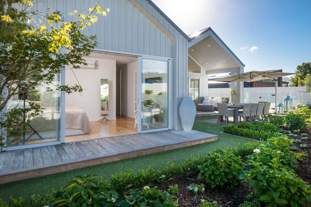 YOUR PRIVATE RESORT