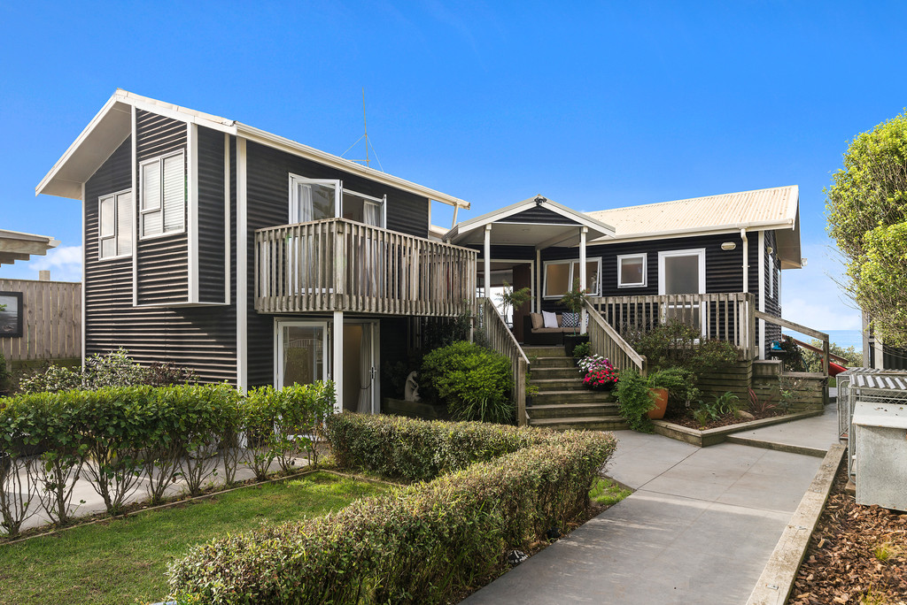 Black Magic on Pukehina Beachfront