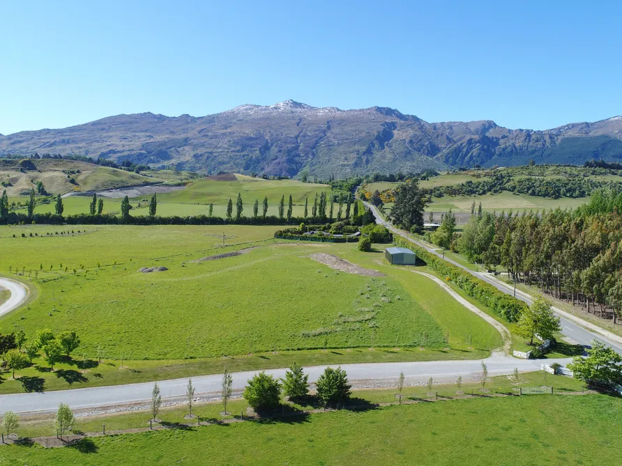 Picturesque lifestyle land opportunity.