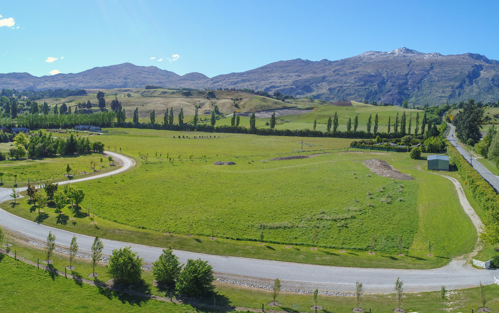 Picturesque lifestyle land opportunity.