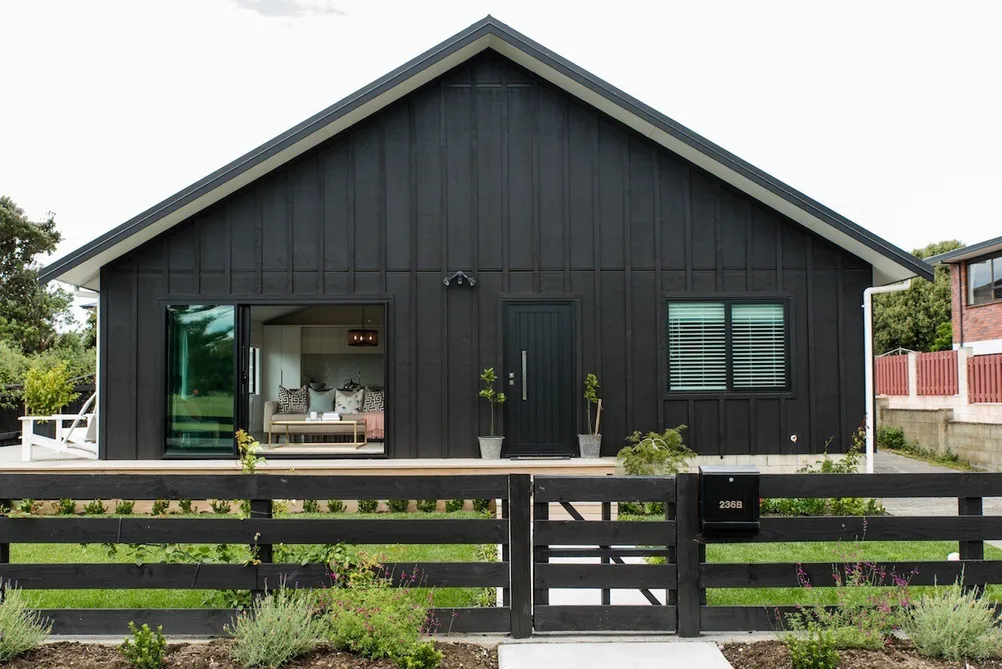 Contemporary Home And Income