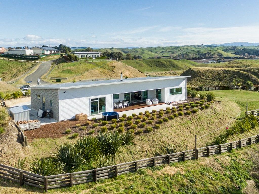 Contemporary Lifestyle Living