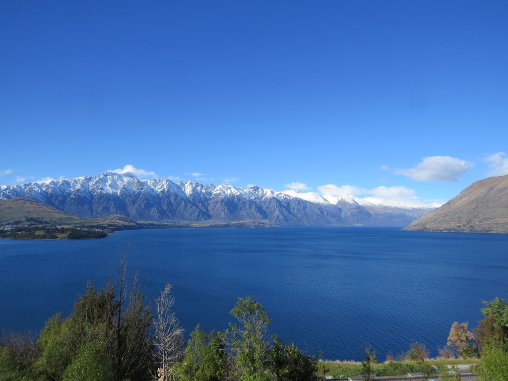Spectacular Views in Exclusive Aspen Grove