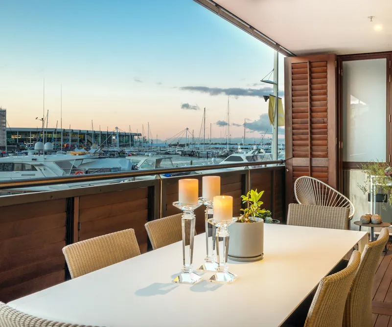 PREMIUM VIADUCT LIVING