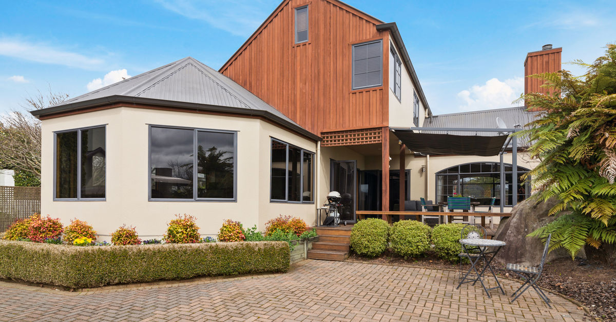 80 Basley Road, Lynmore, Rotorua NZ Sotheby’s Realty RORE01109