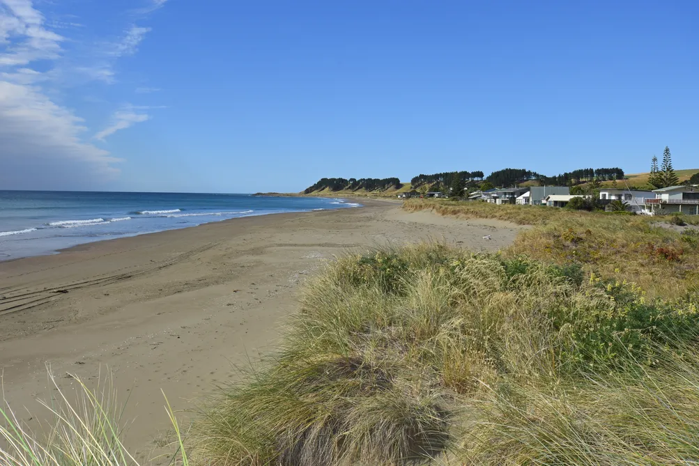 Coastal Lifestyle Without the Big Price Tag 